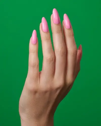 454213_CND-2025-SHELLAC-VIVID-Solid-Color-BLUSH-PINK-3000x3750px.webp